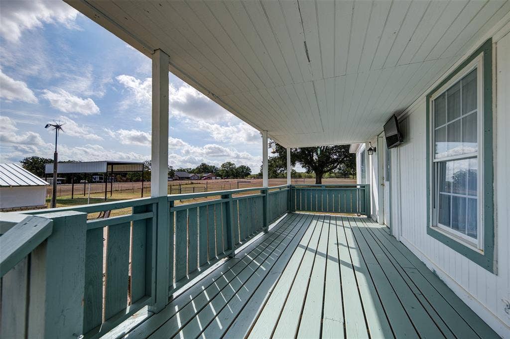 1290 County Road 3355, Paradise, TX 76073