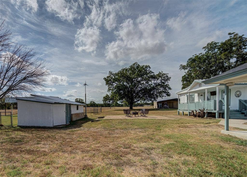 1290 County Road 3355, Paradise, TX 76073