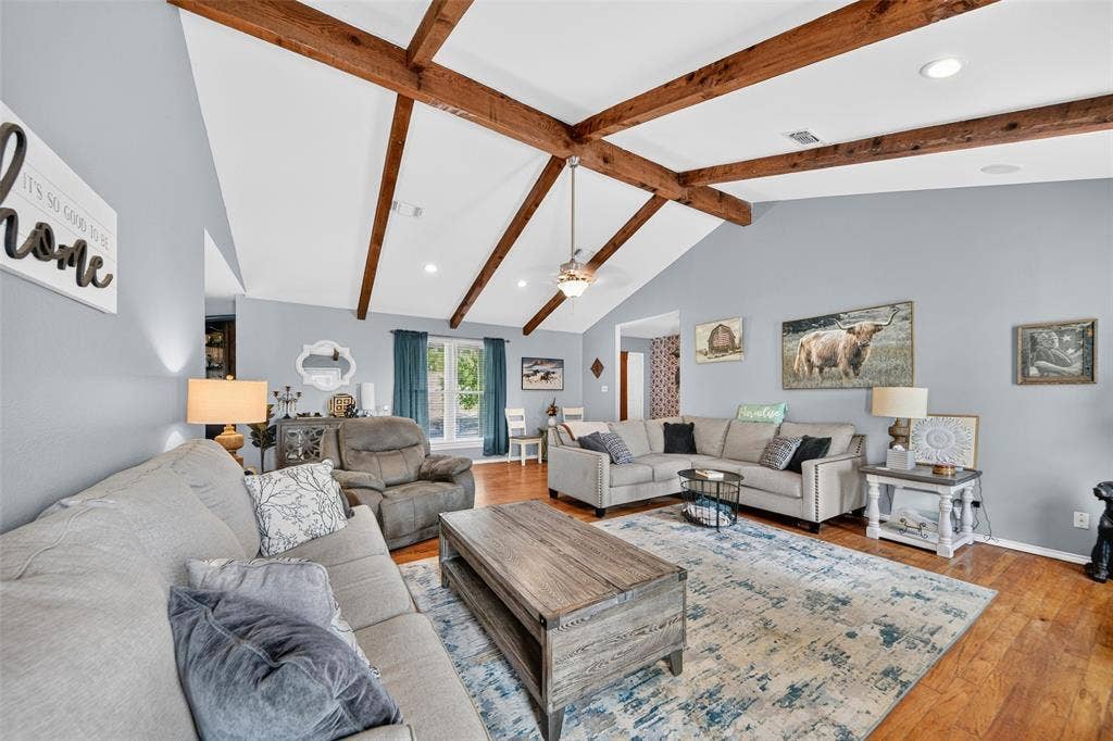 1290 County Road 3355, Paradise, TX 76073