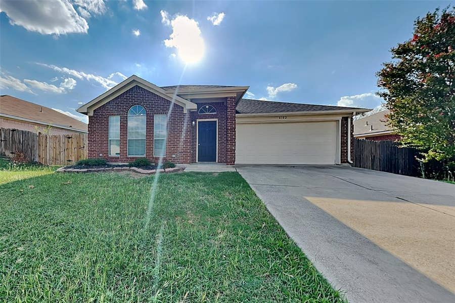 Property photo for 6102 Brookfall Drive, Arlington, TX