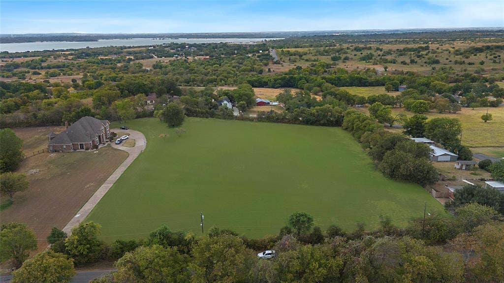 516 Rogers Road, Benbrook, TX 76126