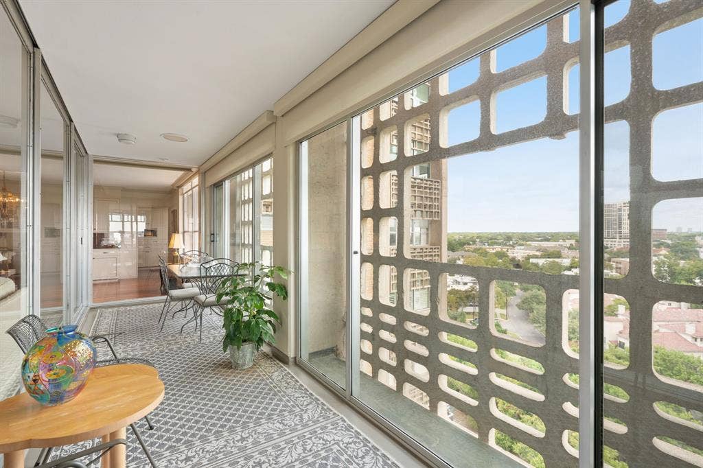 3525 Turtle Creek Boulevard, #12E, Dallas, TX 75219 North Facing