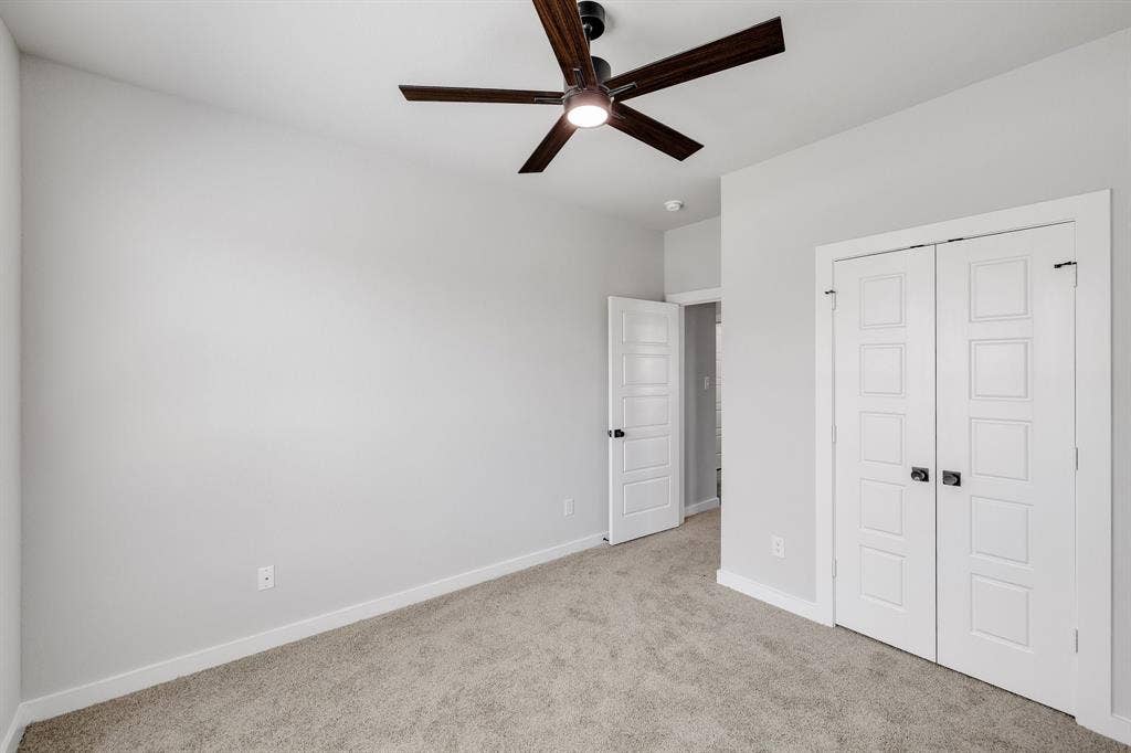 3827 Clovis Street, Midlothian, TX 76065 3827 Clovis Street, Midlothian, TX 76065