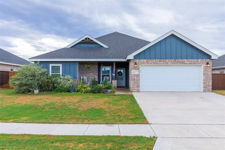 Property photo for 207 Spring Park Way, Abilene, TX