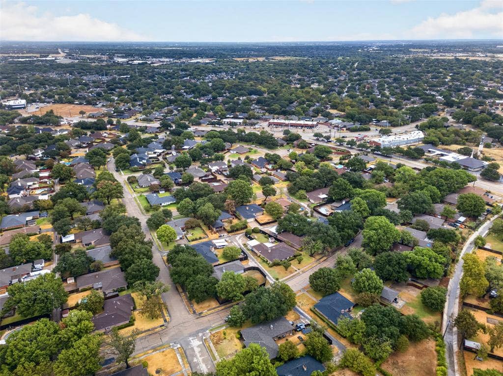 2502 Rochdale Street, Garland, TX 75040 2502 Rochdale Street, Garland, TX 75040