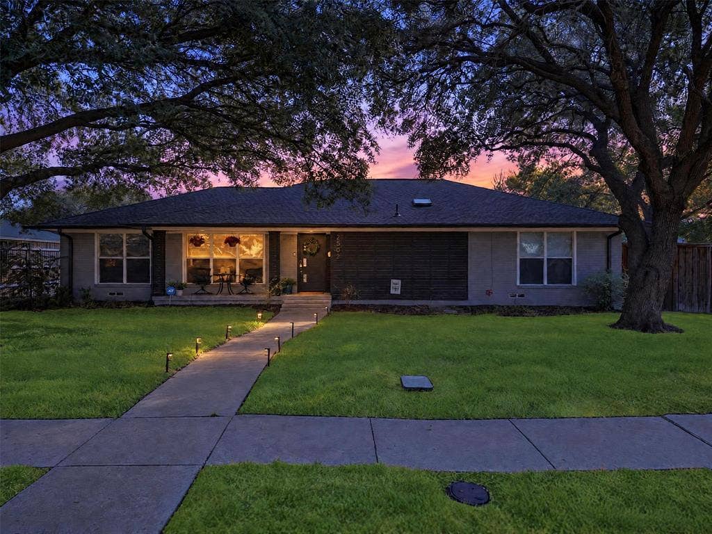 2502 Rochdale Street, Garland, TX 75040 2502 Rochdale Street, Garland, TX 75040