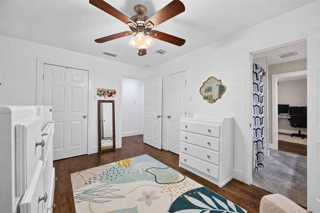 2502 Rochdale Street, Garland, TX 75040 2502 Rochdale Street, Garland, TX 75040