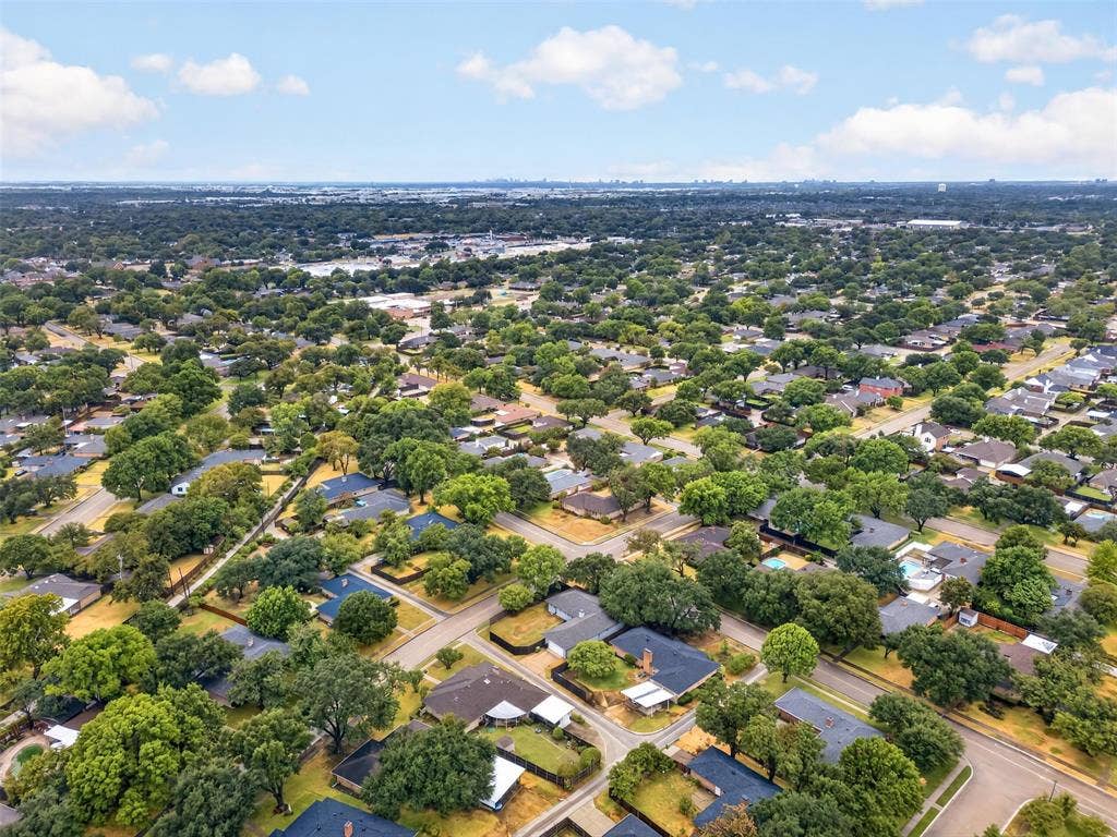 2502 Rochdale Street, Garland, TX 75040 2502 Rochdale Street, Garland, TX 75040