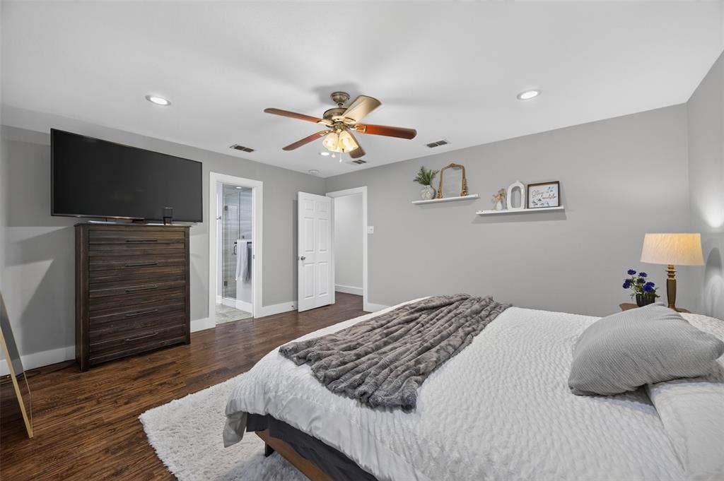2502 Rochdale Street, Garland, TX 75040 2502 Rochdale Street, Garland, TX 75040