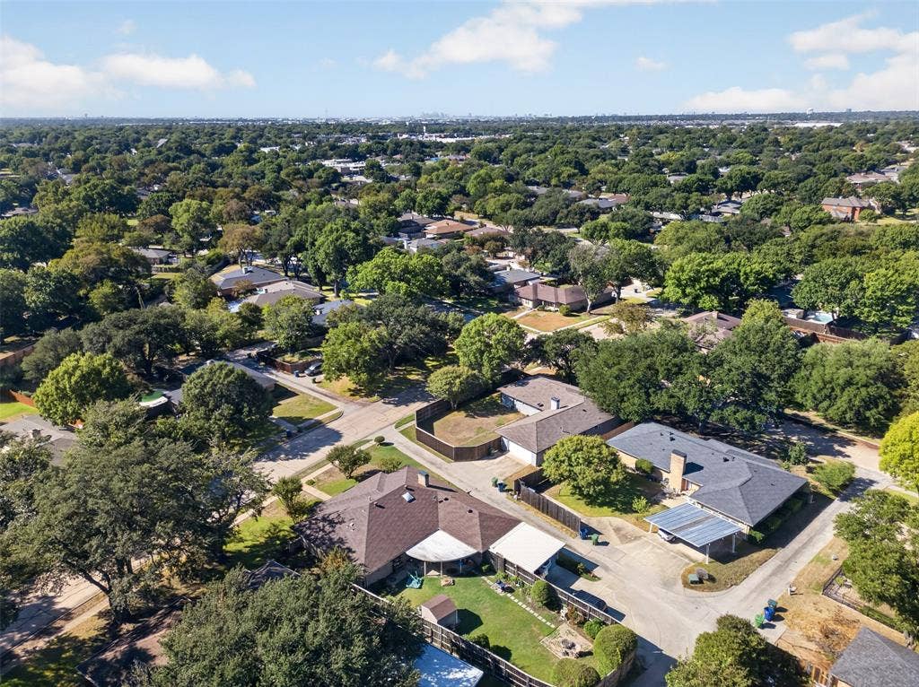 2502 Rochdale Street, Garland, TX 75040 2502 Rochdale Street, Garland, TX 75040