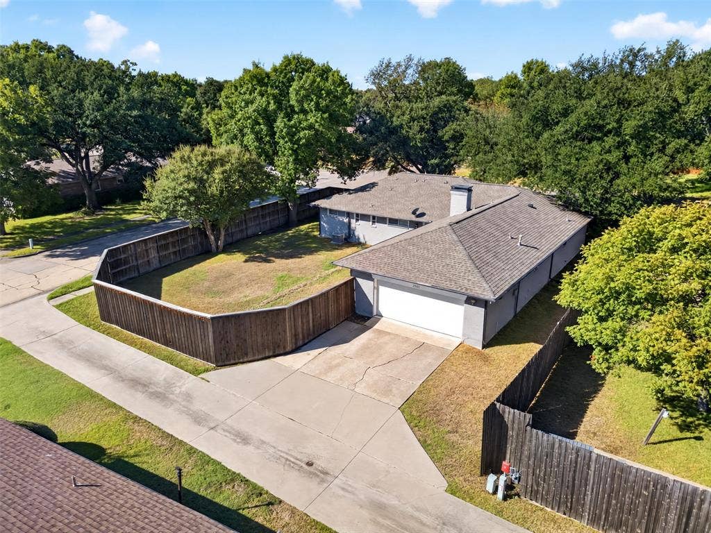 2502 Rochdale Street, Garland, TX 75040 2502 Rochdale Street, Garland, TX 75040