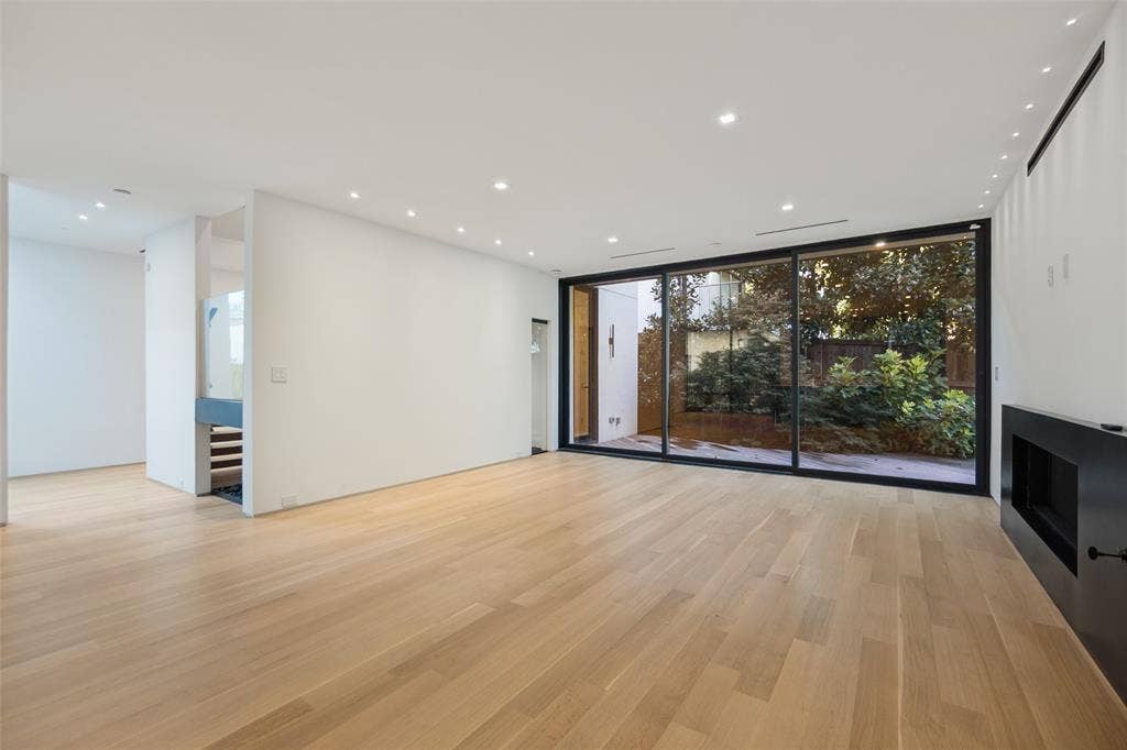3515 Edgewater Street, Dallas, TX 75205 3515 Edgewater Street, Dallas, TX 75205