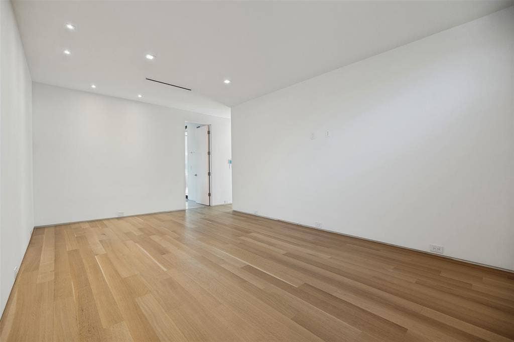 3515 Edgewater Street, Dallas, TX 75205 3515 Edgewater Street, Dallas, TX 75205