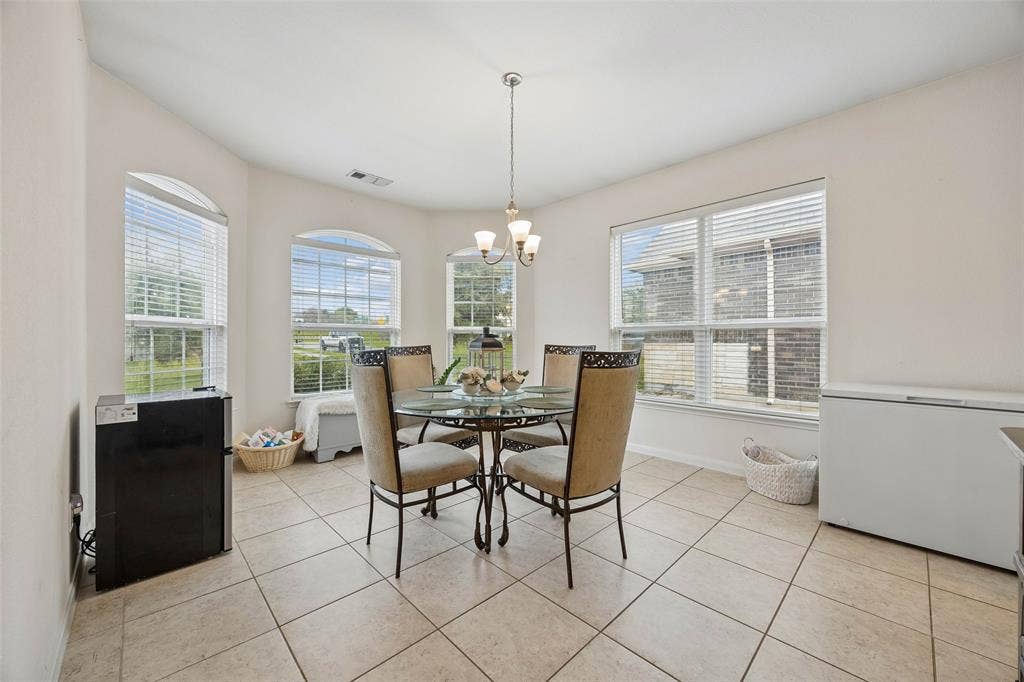 1005 Princewood Drive, Denton, TX 76207 1005 Princewood Drive, Denton, TX 76207