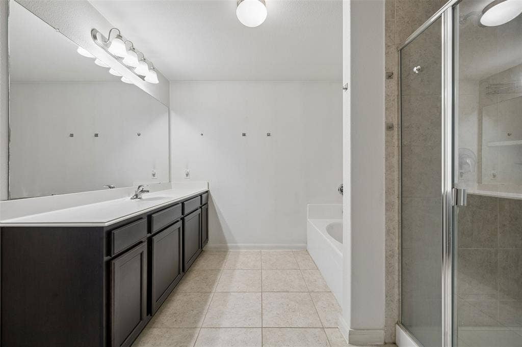 1005 Princewood Drive, Denton, TX 76207 1005 Princewood Drive, Denton, TX 76207