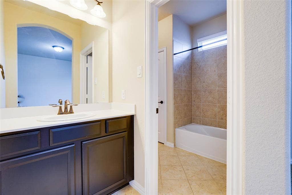 1262 Roma Drive, Frisco, TX 75036 1262 Roma Drive, Frisco, TX 75036