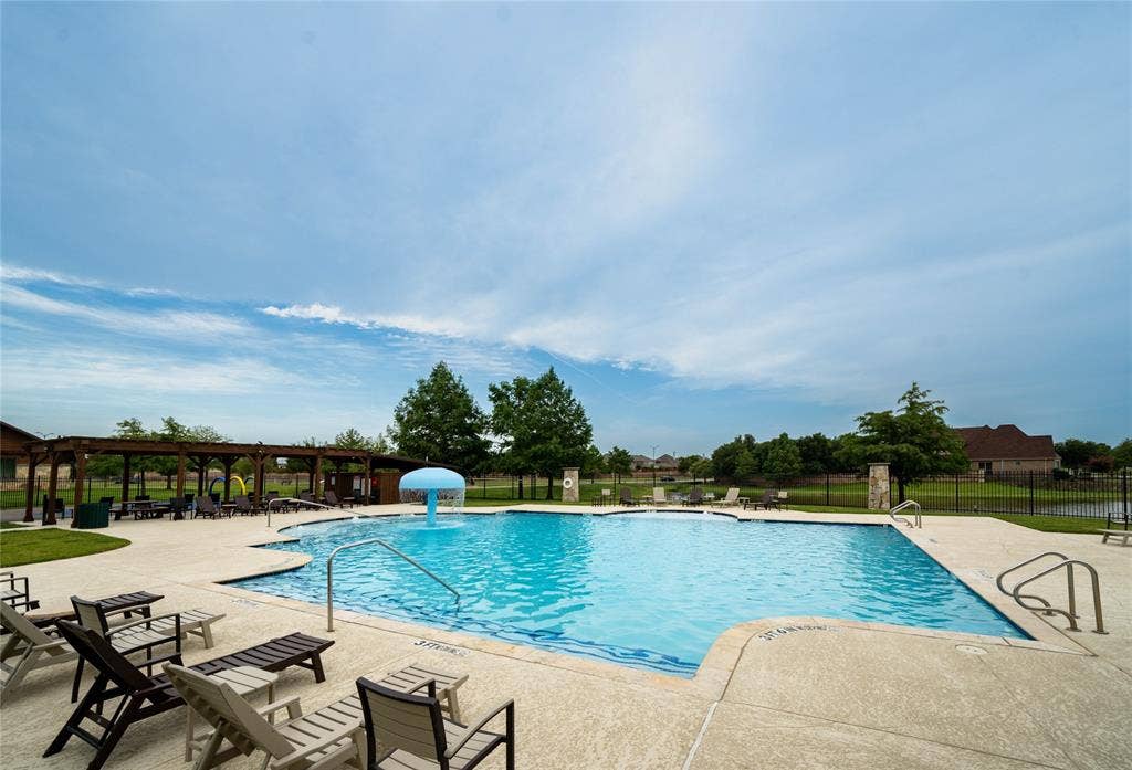 1262 Roma Drive, Frisco, TX 75036 1262 Roma Drive, Frisco, TX 75036