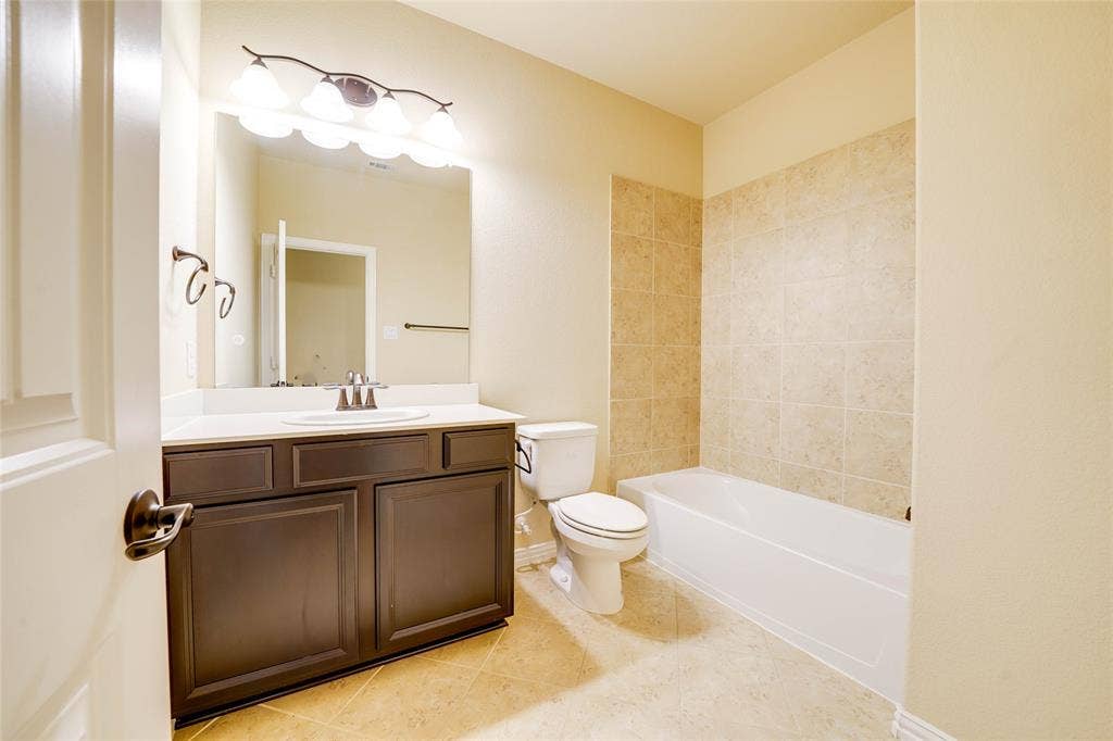 1262 Roma Drive, Frisco, TX 75036 1262 Roma Drive, Frisco, TX 75036