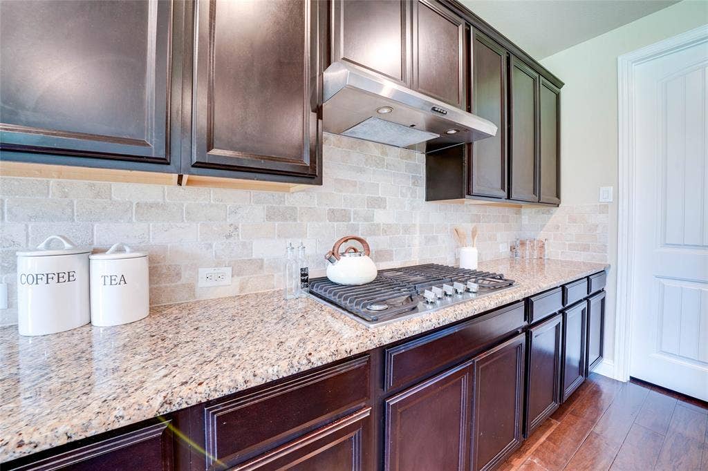 1262 Roma Drive, Frisco, TX 75036 1262 Roma Drive, Frisco, TX 75036