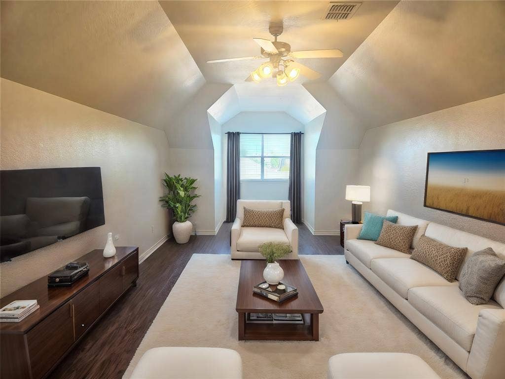 4260 Sweet Clover Lane, Fort Worth, TX 76036 Virtually staged