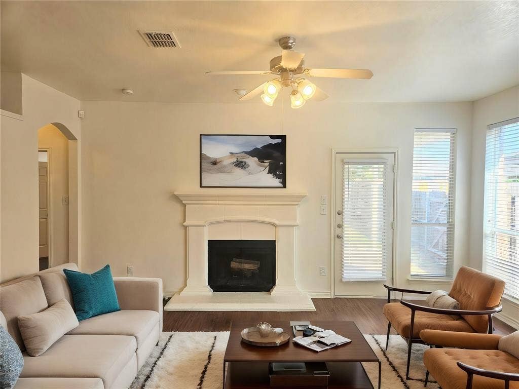 4260 Sweet Clover Lane, Fort Worth, TX 76036 Virtually staged