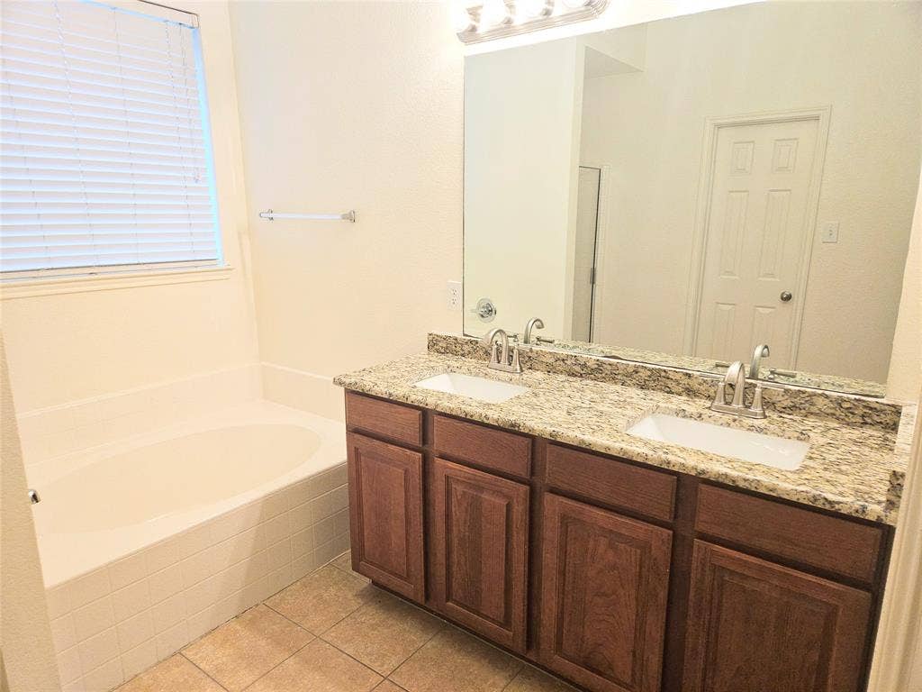 4260 Sweet Clover Lane, Fort Worth, TX 76036 4260 Sweet Clover Lane, Fort Worth, TX 76036