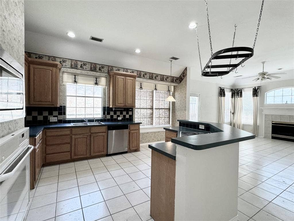 4704 Rockcreek Lane, Plano, TX 75024