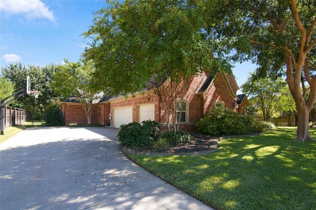 6505 Champion Way, Colleyville, TX 76034 6505 Champion Way, Colleyville, TX 76034
