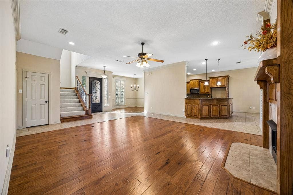 837 Thomas Crossing Drive, Fort Worth, TX 76028 837 Thomas Crossing Drive, Fort Worth, TX 76028