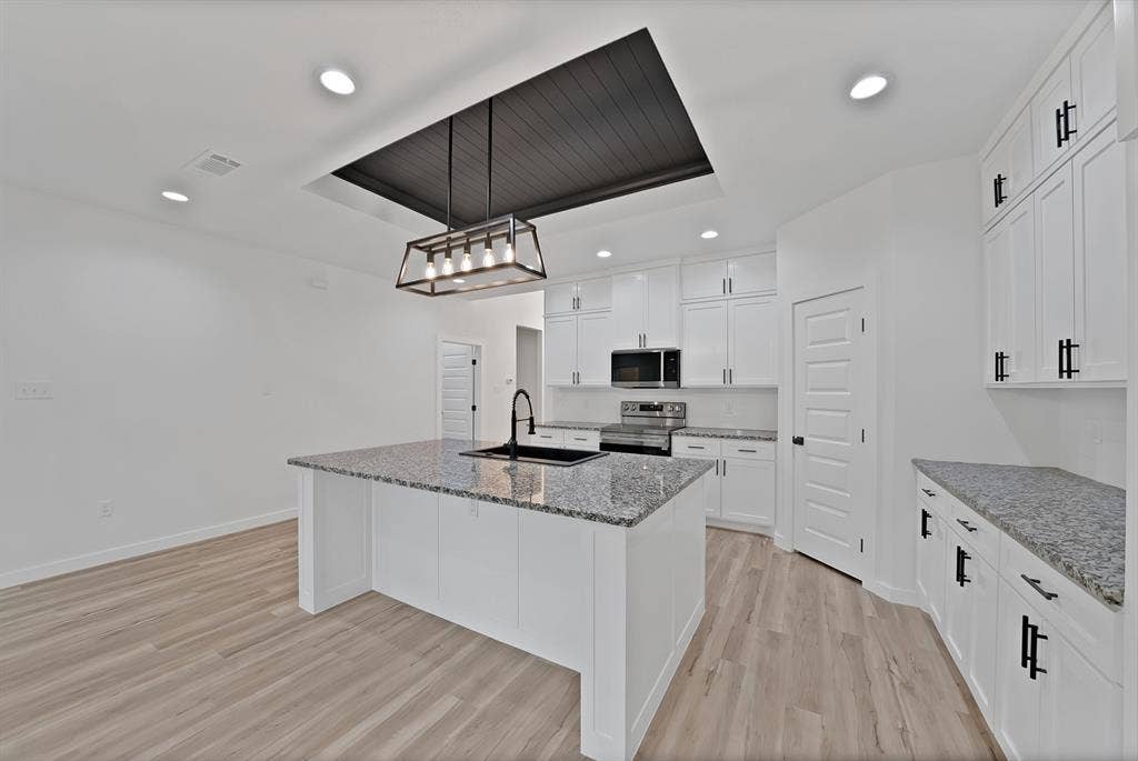 3005 Hanna Avenue, Fort Worth, TX 76106