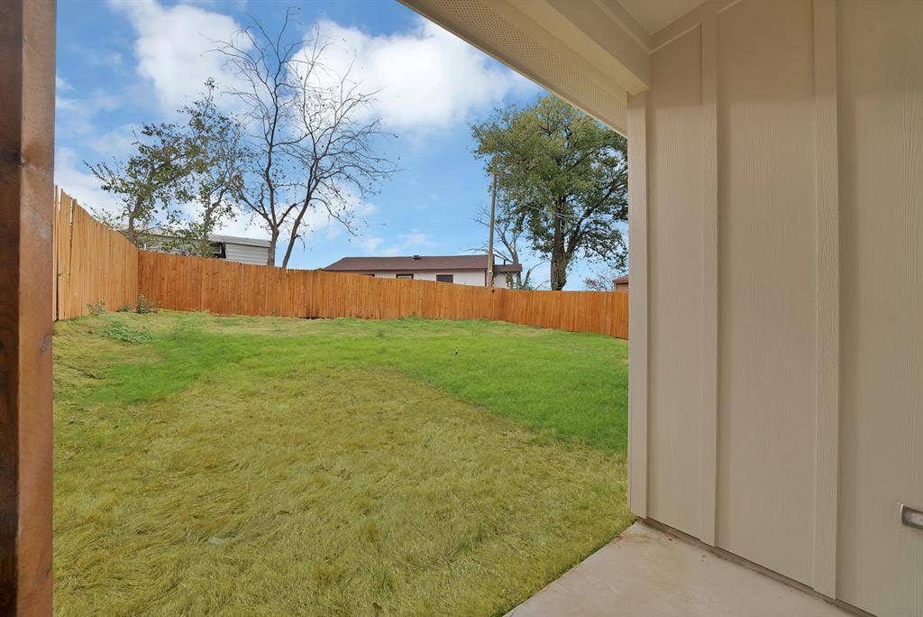 3005 Hanna Avenue, Fort Worth, TX 76106