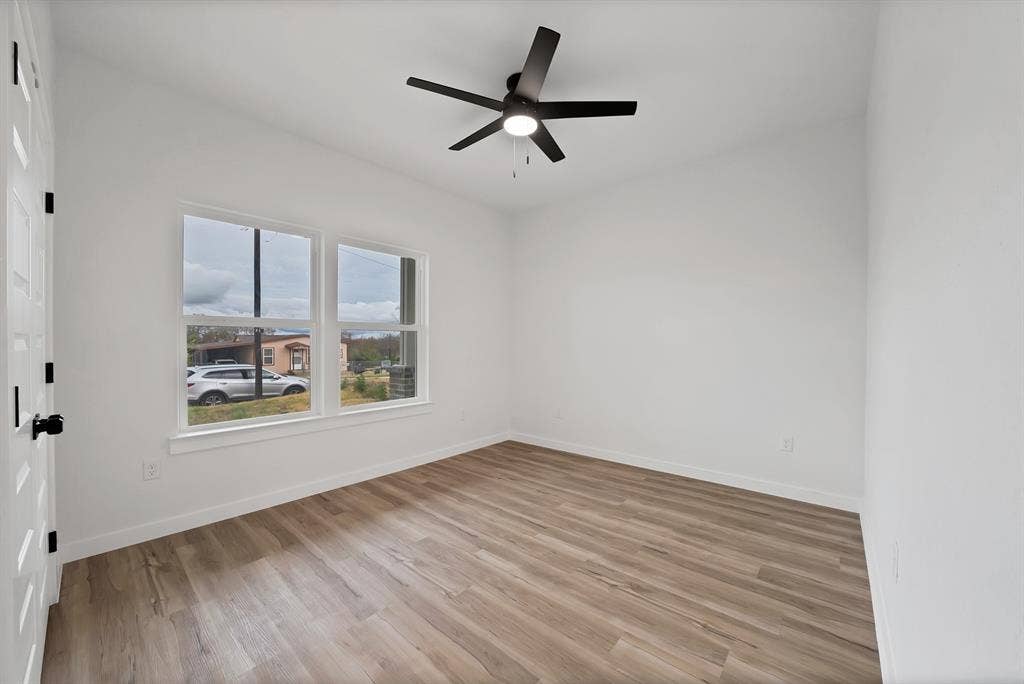 3005 Hanna Avenue, Fort Worth, TX 76106