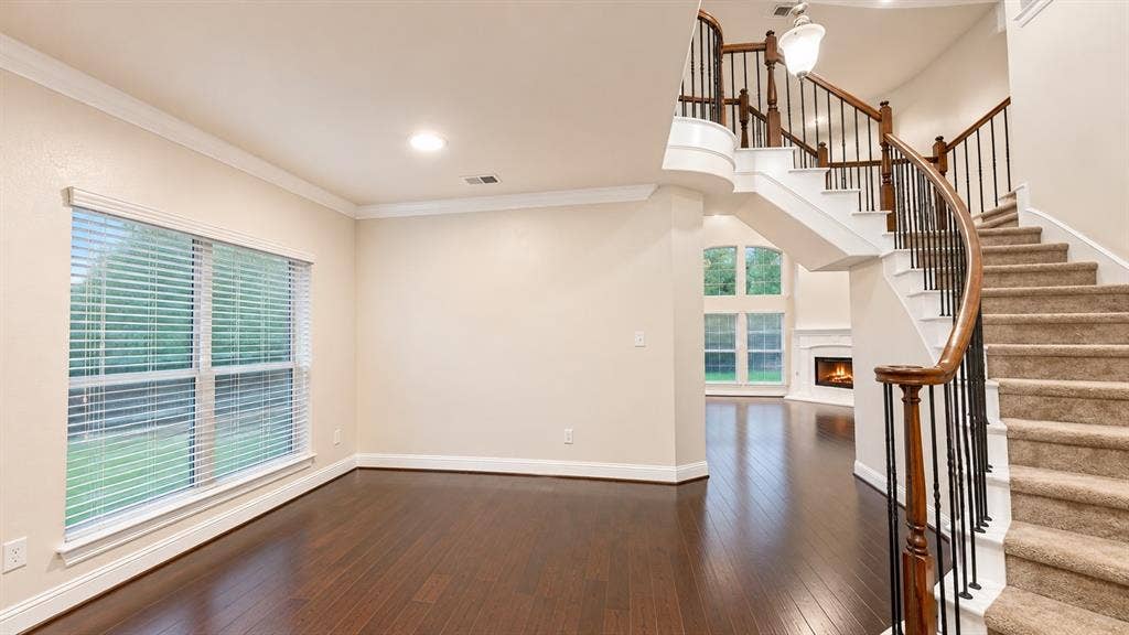2909 Mountain Creek Drive, McKinney, TX 75072 Grand entrance Staged