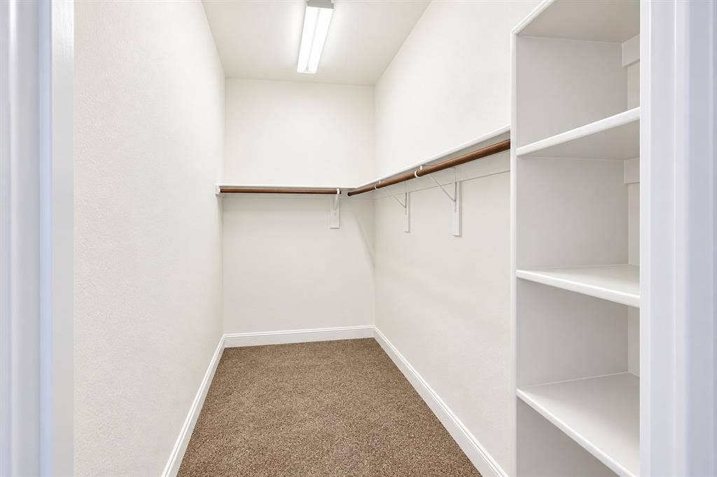 2909 Mountain Creek Drive, McKinney, TX 75072 Master Closet