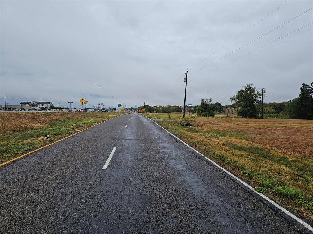 1105 I-45, Ennis, TX 75119 Additional content