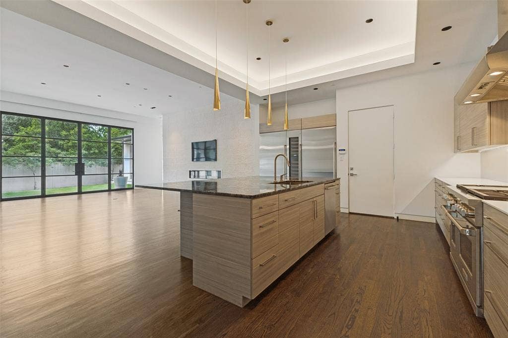 4352 Fairfax Avenue, Highland Park, TX 75205 4352 Fairfax Avenue, Highland Park, TX 75205