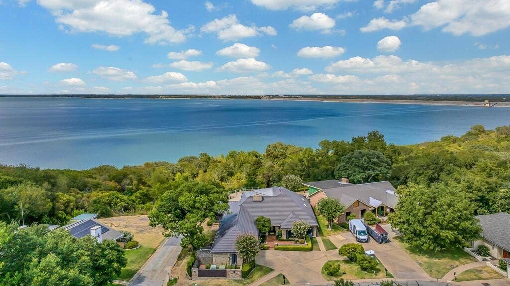 3711 Windmill Hill Drive, Waco, TX 76710 3711 Windmill Hill Drive, Waco, TX 76710