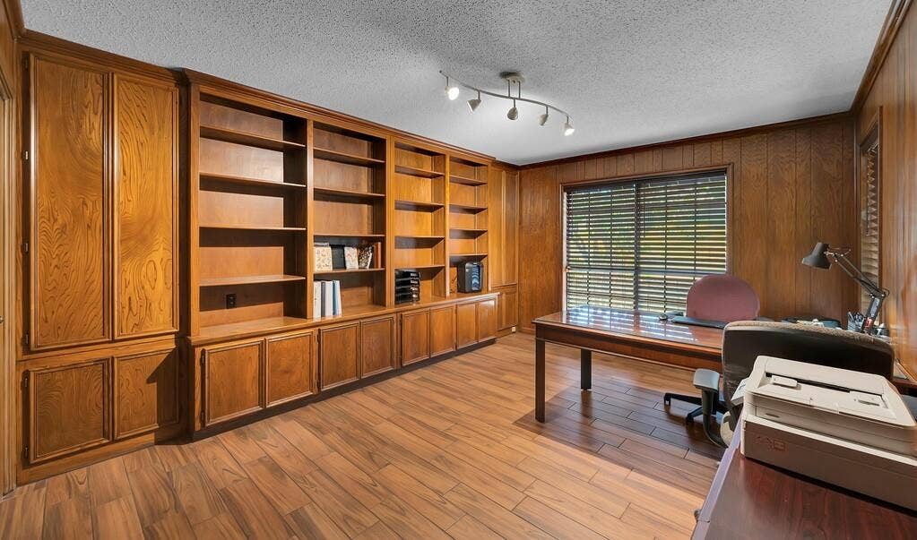 3711 Windmill Hill Drive, Waco, TX 76710 3711 Windmill Hill Drive, Waco, TX 76710