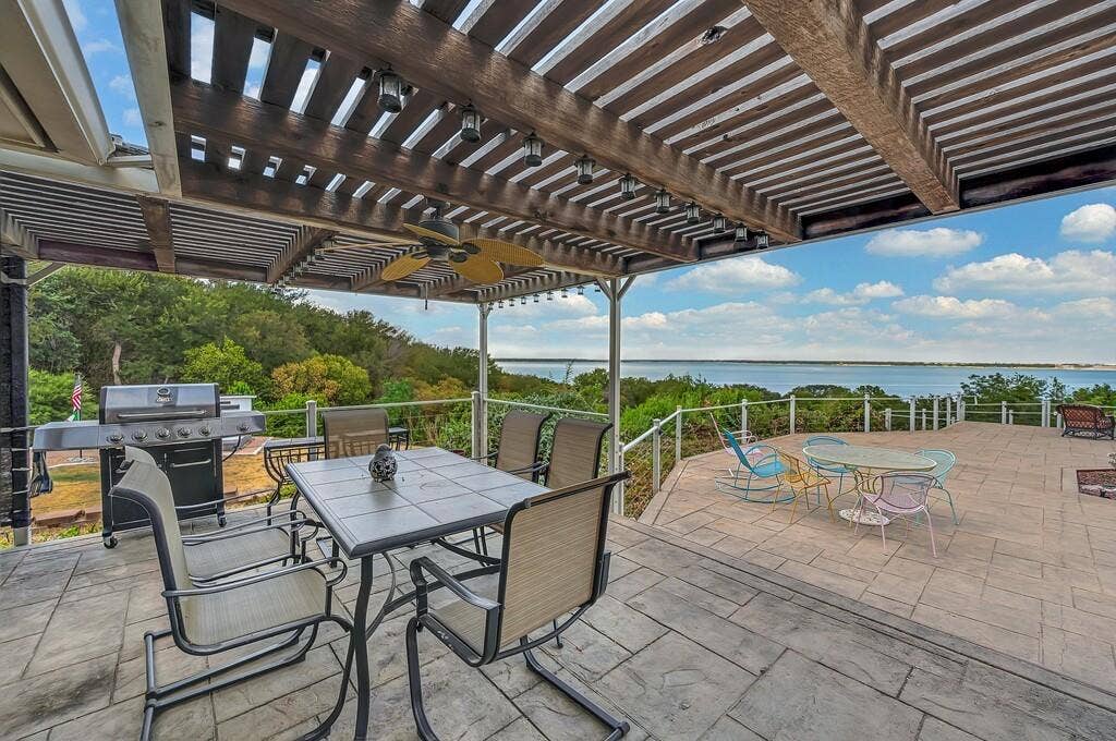 3711 Windmill Hill Drive, Waco, TX 76710 3711 Windmill Hill Drive, Waco, TX 76710