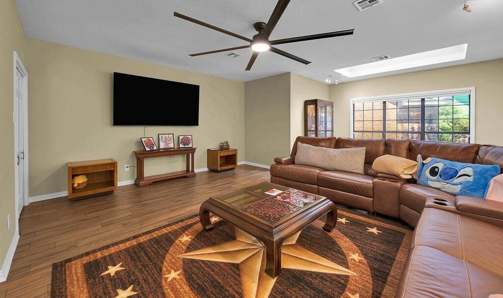 3711 Windmill Hill Drive, Waco, TX 76710 3711 Windmill Hill Drive, Waco, TX 76710