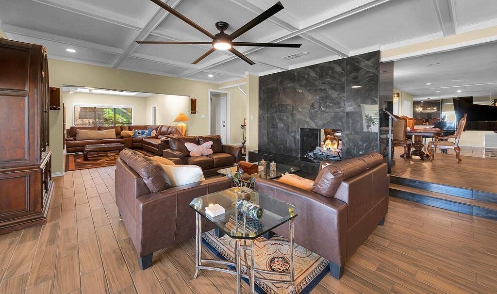 3711 Windmill Hill Drive, Waco, TX 76710 3711 Windmill Hill Drive, Waco, TX 76710