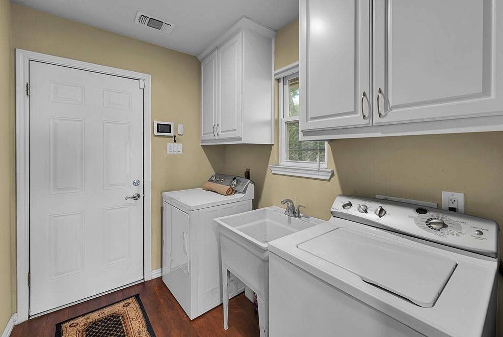 3711 Windmill Hill Drive, Waco, TX 76710 3711 Windmill Hill Drive, Waco, TX 76710