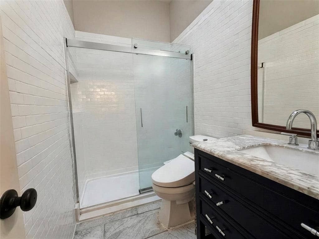2506 Wedglea Drive, #802, Dallas, TX 75211 2506 Wedglea Drive, #802, Dallas, TX 75211