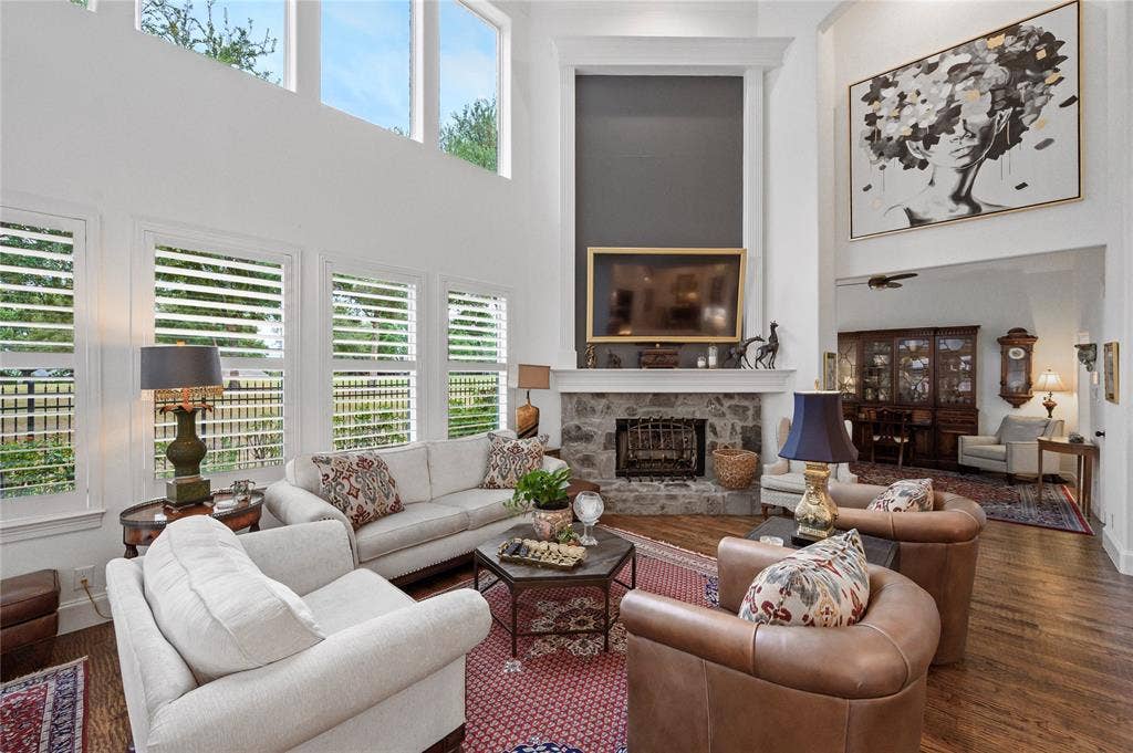 2005 Hillcrest Court, McKinney, TX 75072 2005 Hillcrest Court, McKinney, TX 75072