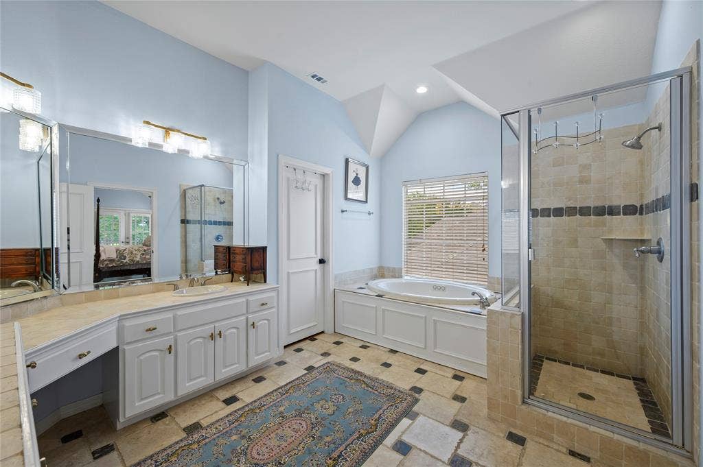 2005 Hillcrest Court, McKinney, TX 75072 2005 Hillcrest Court, McKinney, TX 75072