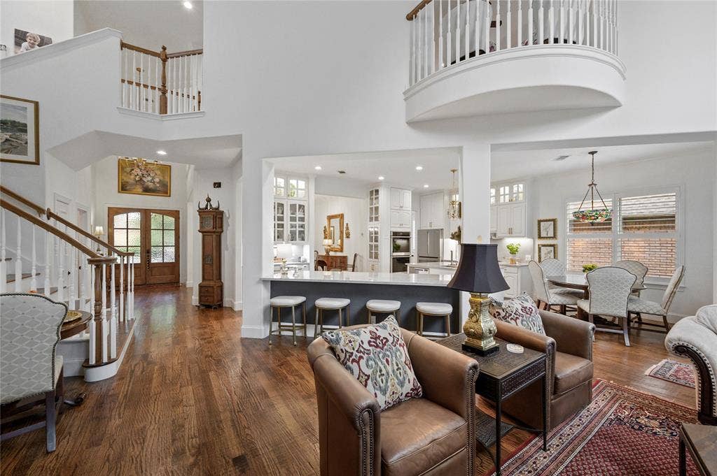 2005 Hillcrest Court, McKinney, TX 75072 2005 Hillcrest Court, McKinney, TX 75072