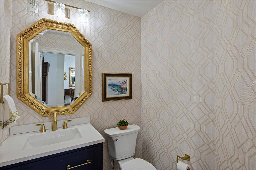 2005 Hillcrest Court, McKinney, TX 75072 2005 Hillcrest Court, McKinney, TX 75072