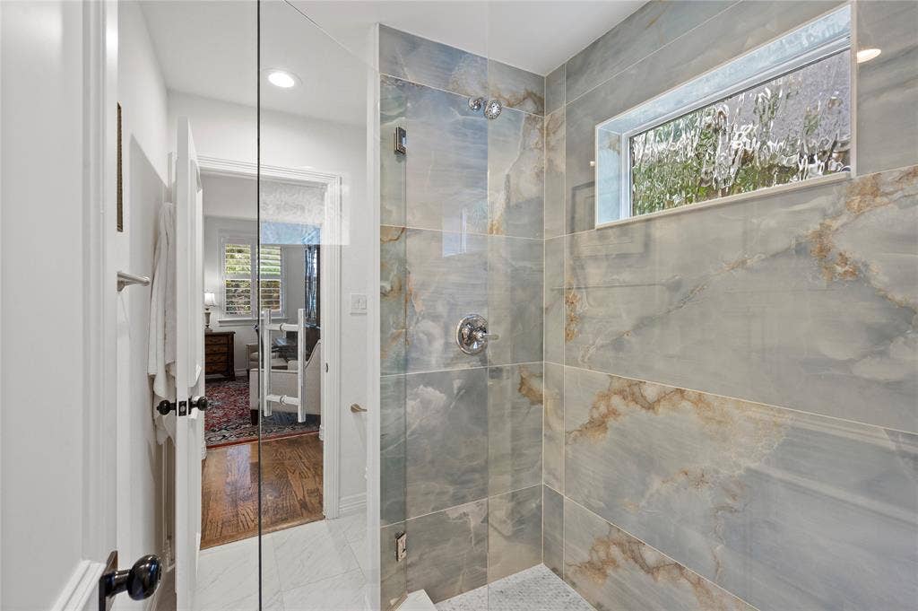 2005 Hillcrest Court, McKinney, TX 75072 2005 Hillcrest Court, McKinney, TX 75072