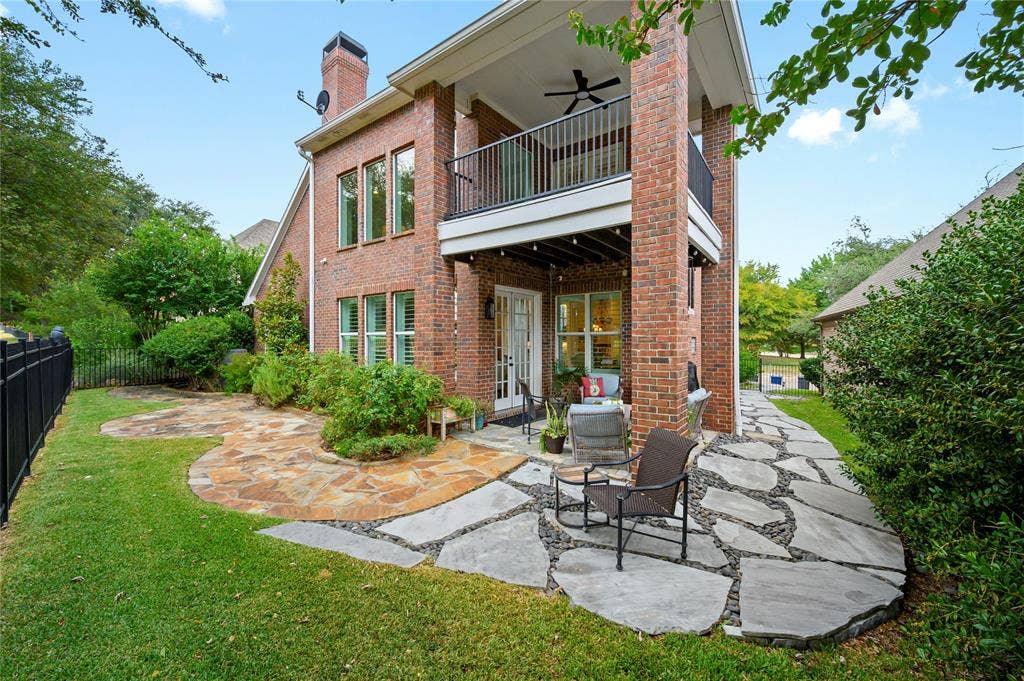 2005 Hillcrest Court, McKinney, TX 75072 2005 Hillcrest Court, McKinney, TX 75072