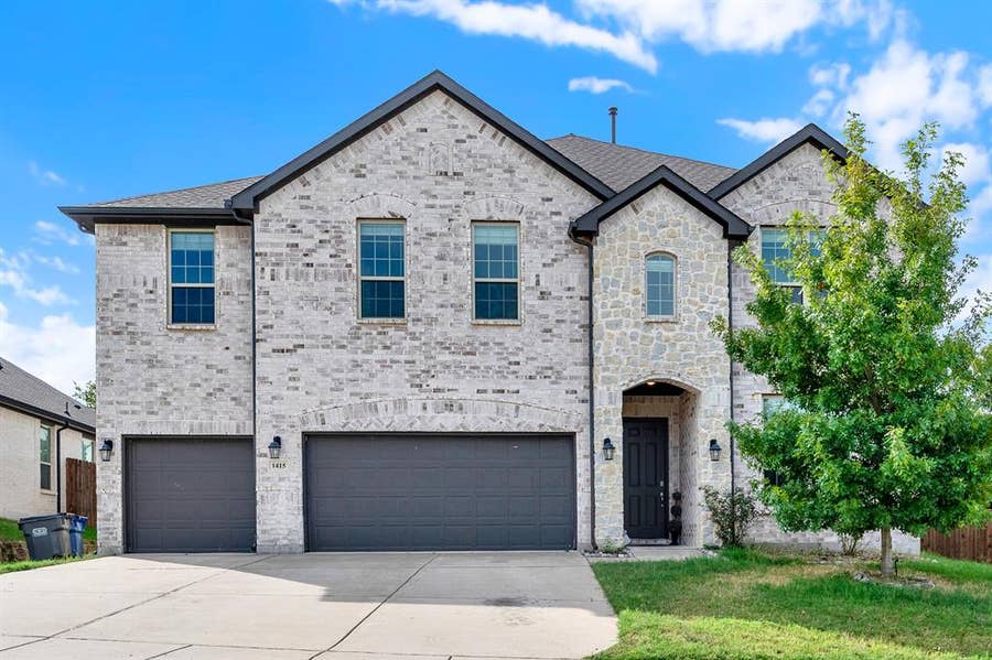 Property photo for 1415 Hickory Woods Way, Wylie, TX